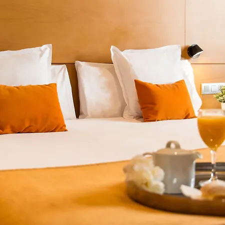 Szálloda Chic&basic Reding 3*