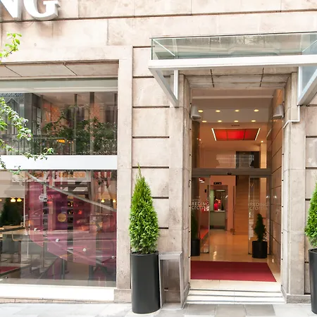 Chic&basic Reding فندق