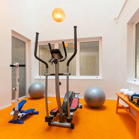 Chic&basic Reding 3* برشلونة