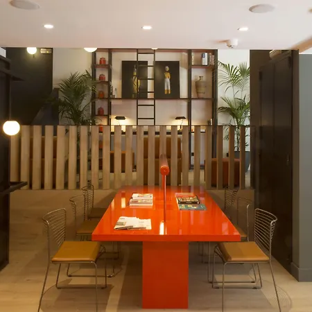 Chic&basic Reding Hotel 3*