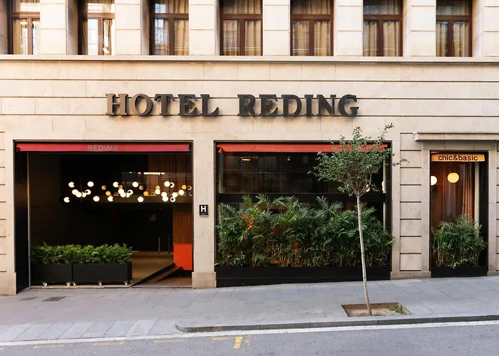 Chic&basic Reding Otel