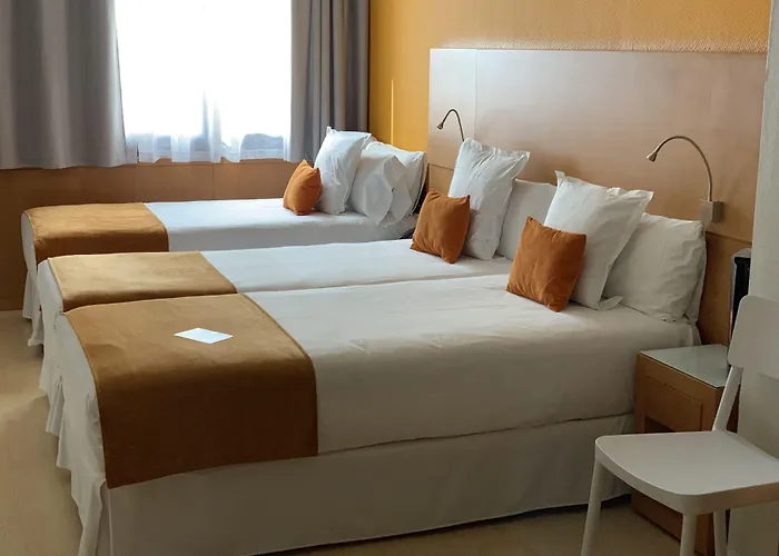 Chic&basic Reding Otel