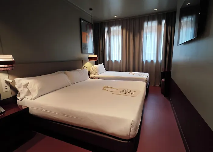 Chic&basic Reding Otel 3*