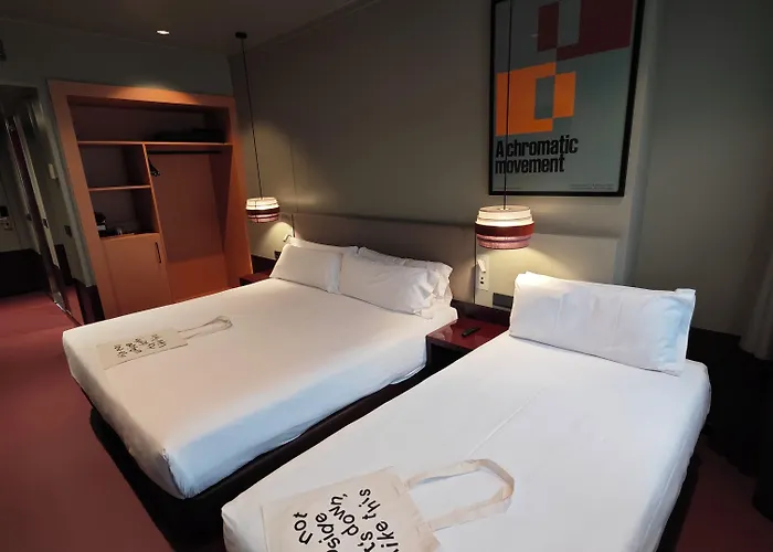 Hotel Chic&basic Reding 3*