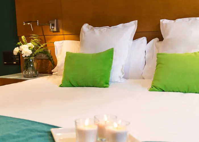 Otel Chic&basic Reding 3*